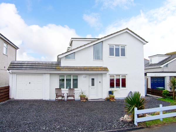 Carreg Ddewin Beach Cottage, Rhosneigr, North Wales (Ref 30717)