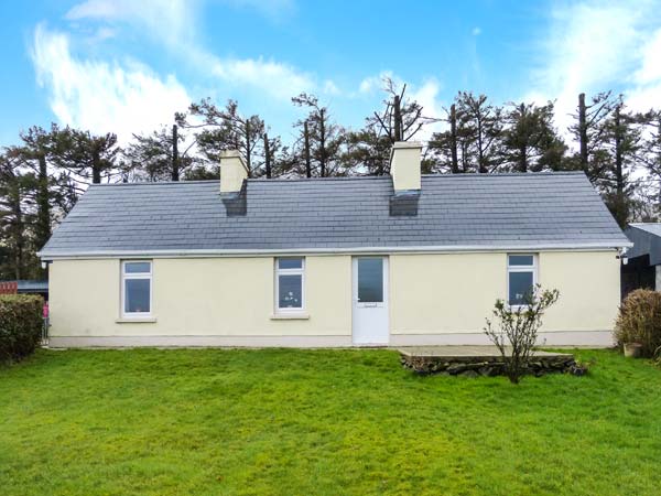 Heather Cottage Pet-Friendly Cottage, Rathmore, County Kerry, South West (Ref 30870)