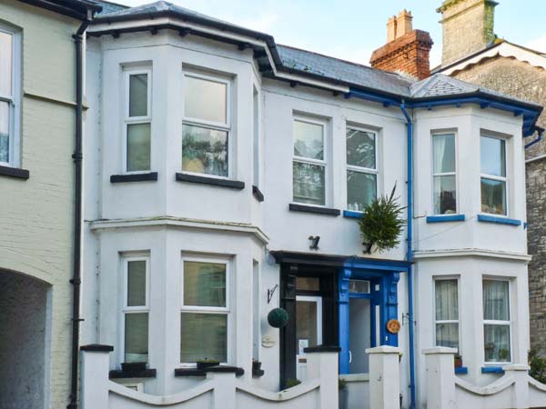 1 Brooklyn Villas Beach Cottage, Beer, South West England (Ref 31083)
