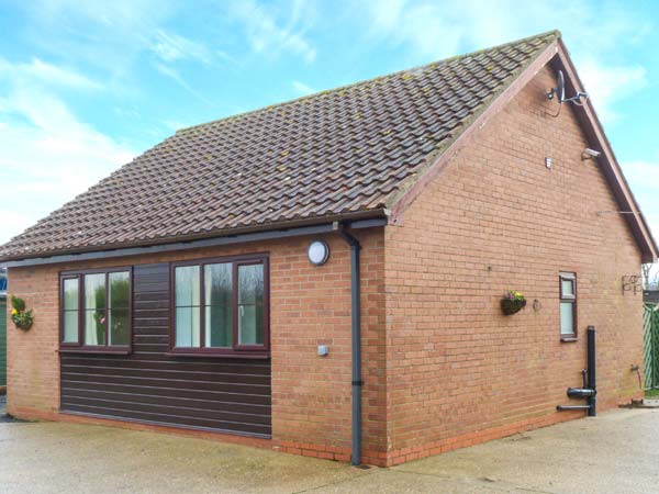 Church View Pet-Friendly Cottage, Atwick, North York Moors & Coast (Ref 31171)