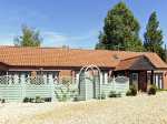 Stable Cottage Pet-Friendly Cottage, Necton, East Anglia (Ref 3505)