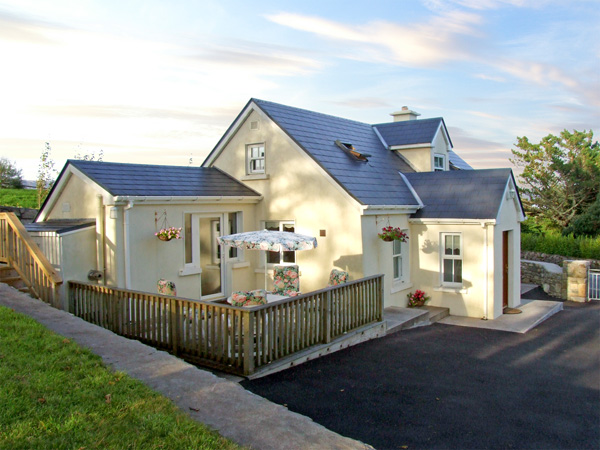 1 Clancy Cottages Beach Cottage, Kilkieran, County Galway, West (Ref 3706)