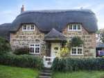 Little Thatch Coastal Cottage, Shorwell, South Coast (Ref 4270)