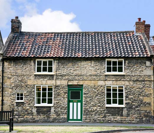 Old School House Family Cottage, Thornton-Le-Dale, North York Moors & Coast (Ref 4468)