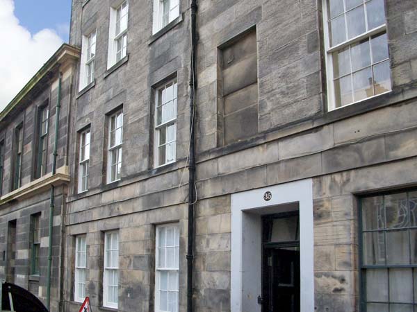 35 Barony Street Family Cottage, Edinburgh, Southern Scotland (Ref 4532)