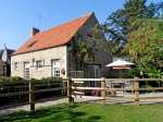 The Barn Pet-Friendly Cottage, Glinton, East Anglia (Ref 4548)
