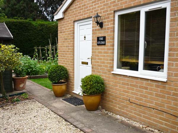 The Studio Pet-Friendly Cottage, Stratford-Upon-Avon, Cotswolds (Ref 6901)