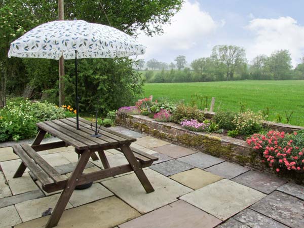 Stargazer's Field House Family Cottage, Hay-On-Wye, Heart Of England (Ref 7244)