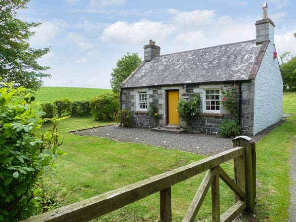 Rose Cottage Pet-Friendly Cottage, Stranraer, Southern Scotland (Ref 8201)