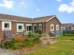Rockpool Pet-Friendly Cottage, Beadnell, Northumberland (Ref 8396)