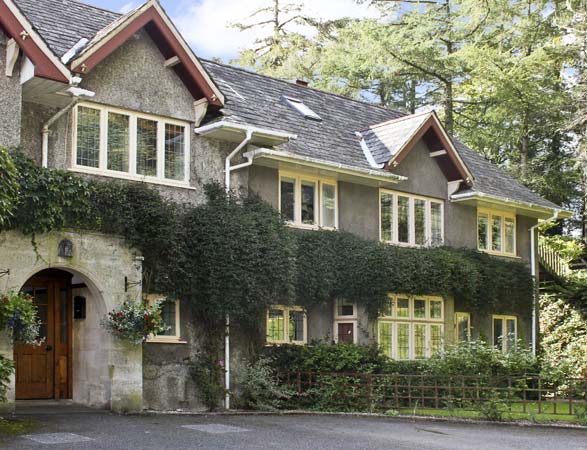 Hunters Lodge Family Cottage, East Anstey, South West England (Ref 8527)