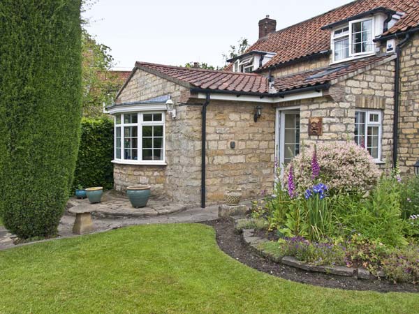 22 Beckside Family Cottage, Nettleham, East Anglia (Ref 8973)