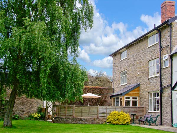 Rowton Manor Cottage Pet-Friendly Cottage, Craven Arms, Heart Of England (Ref 9024)