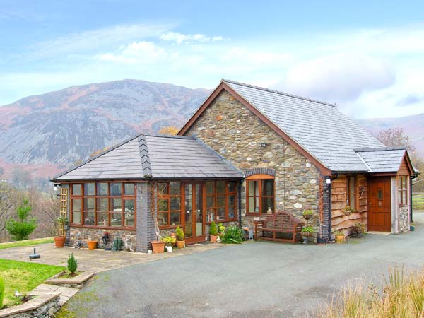 Pengwern Cottage Countryside Cottage, Llangynog, North Wales (Ref 903598)
