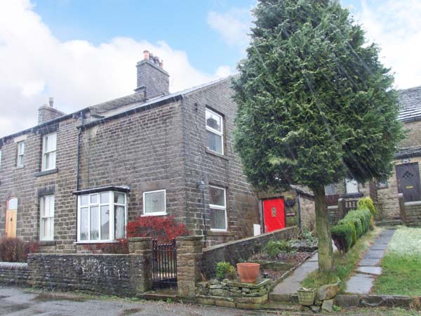 Croftside Countryside Cottage, New Smithy Near Chinley, Peak District (Ref 904073)