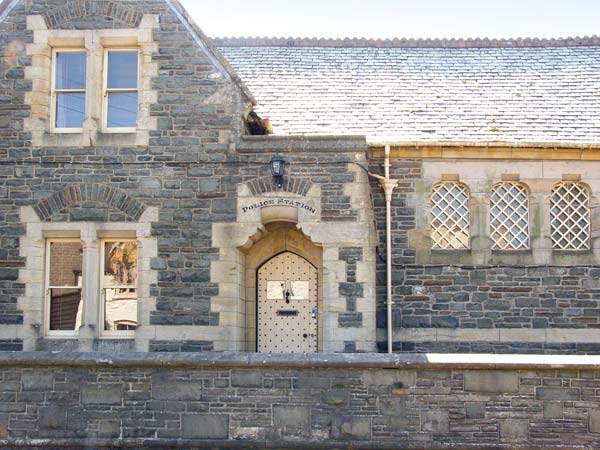 The Old Courthouse Family Cottage, Rhayader, Mid Wales (Ref 904103)