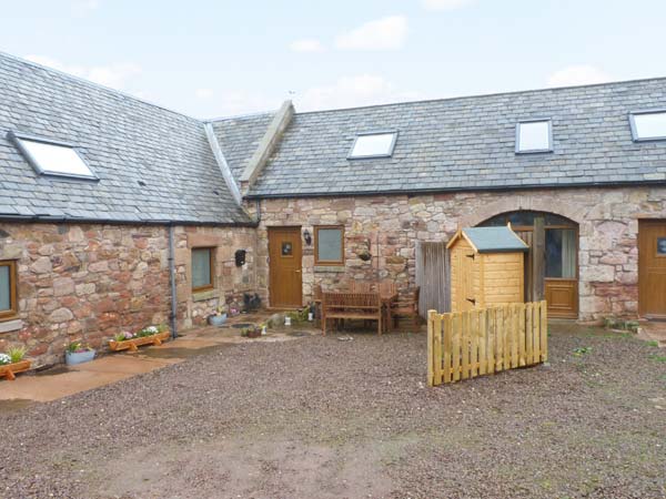 The Tack Room, Cove Farm  Pet-Friendly Cottage, Cove, Southern Scotland (Ref 904533)