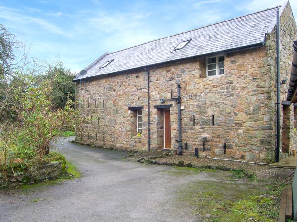 Rhewl Farm Granary Pet-Friendly Cottage, Mold, North Wales (Ref 904621)