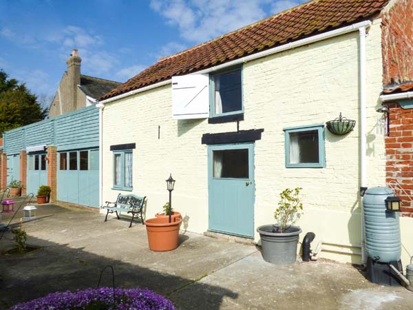 Willow Cottage Coastal Cottage, Burgh Castle, East Anglia (Ref 905167)