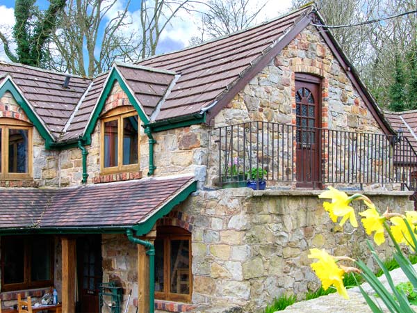 The Granary  Family Cottage, Llangollen, North Wales (Ref 906211)
