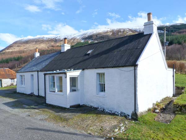 Achnafalnich Pet-Friendly Cottage, Dalmally, Central Scotland (Ref 906860)
