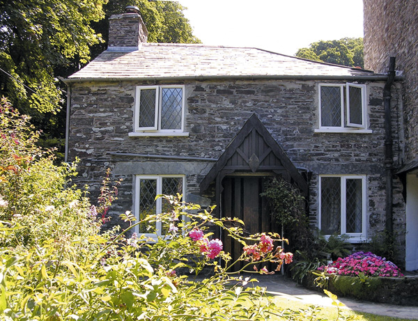 Mill Cottage Coastal Cottage, Tintagel, South West England (Ref 981)