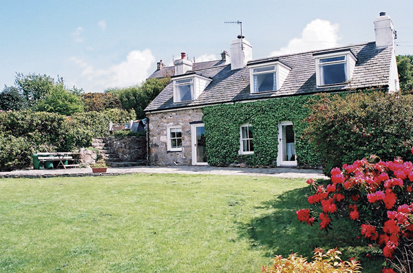Bronwydd Pet-Friendly Cottage, Llanbedrog, North Wales (Ref 996)
