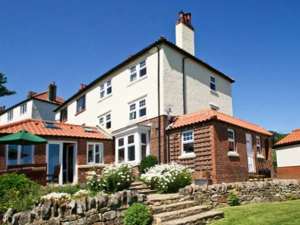 Hollytree House