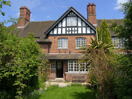 8 Station Drive