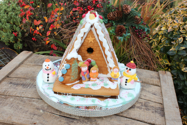 Simply Being Mum's Gingerbread House Simply Being Mum's Gingerbread House
