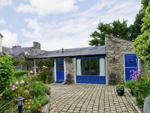 coach house - 17449