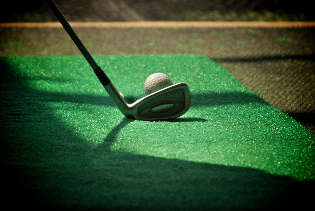 Pitch and putt golf