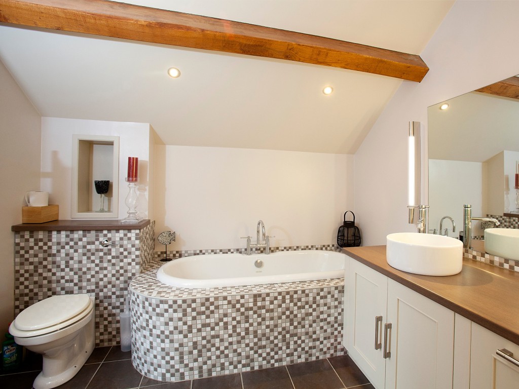 Bathroom of The Paddock