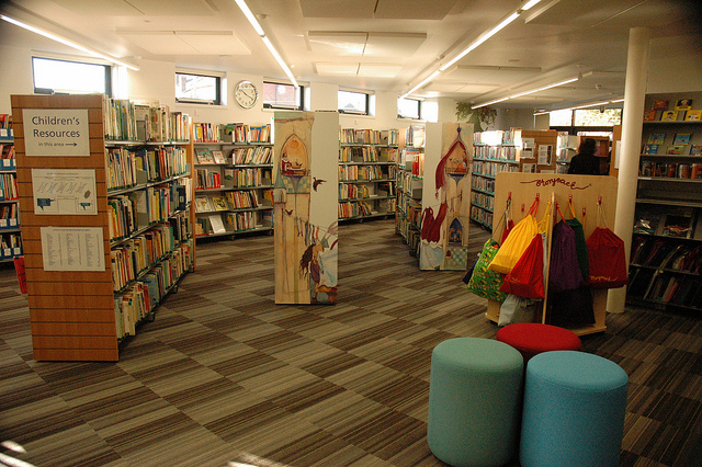 Bishop Grosseteste University Library via Flickr