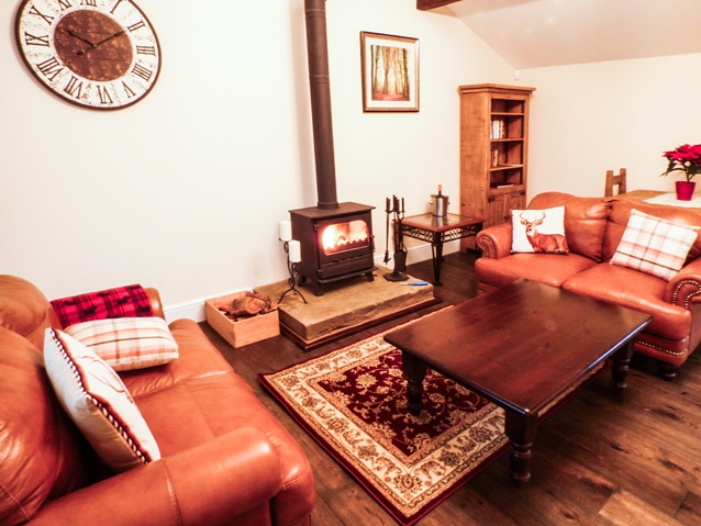 Holiday cottage with log fire