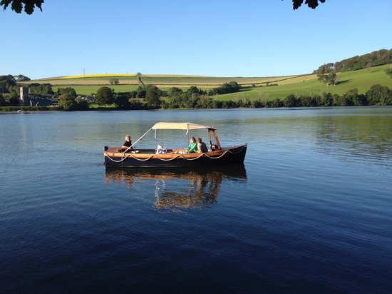 fowey-picnic-boat