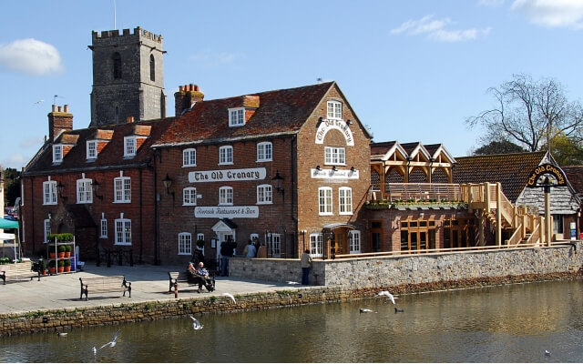 The Old Granary - Best pub in Wareham - dorset