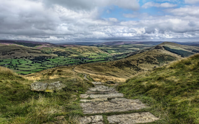 Edale to Mam Tor - Best Pub Walks in the Peak District