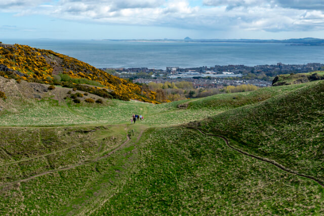 arthurs seat view edinburgh scotland