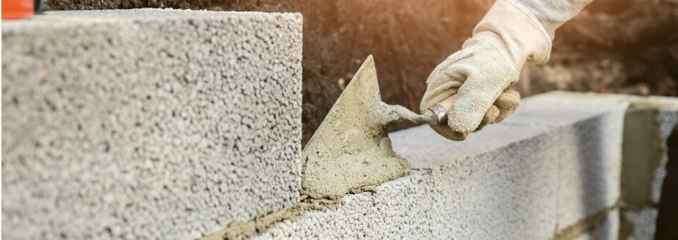 cement-brick-laying