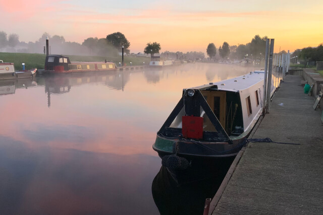 Cotswold canal at Dawn