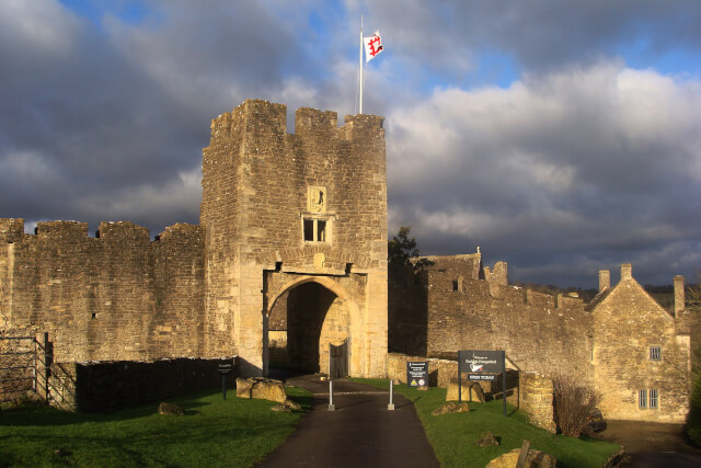 Farleigh Hungerford Castle