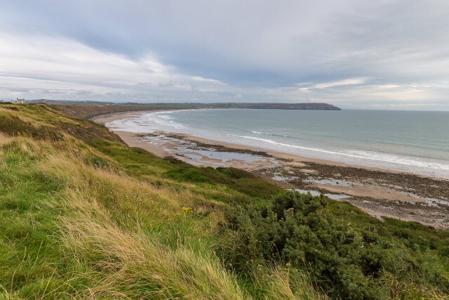 Porth Neigwl a dog-friendly beach 