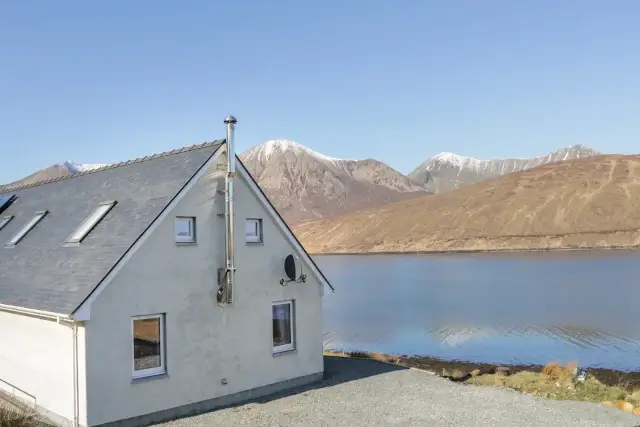 Gold Winner - Cuillin Shores - 1034044