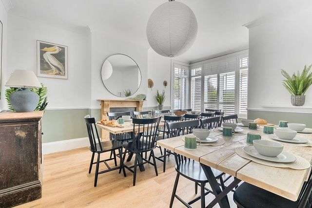 Dining area in Palm House.