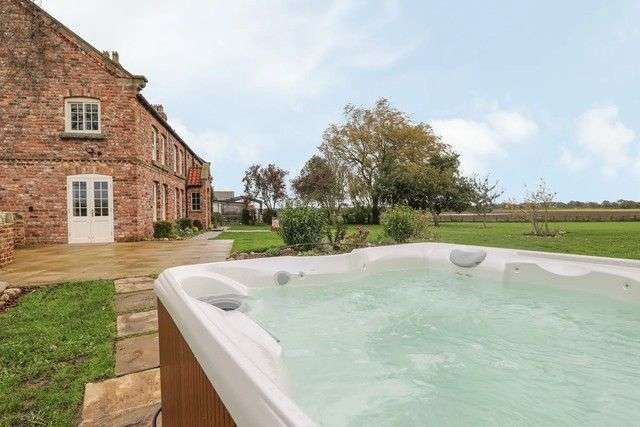 Hot tub at Copmanthorpe Hall.