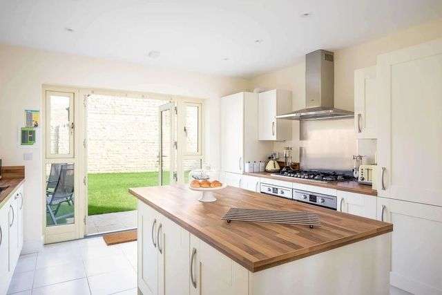 Kitchen in The Bybrook.