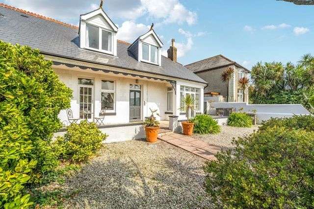 Palm House (Ref. 1165284).