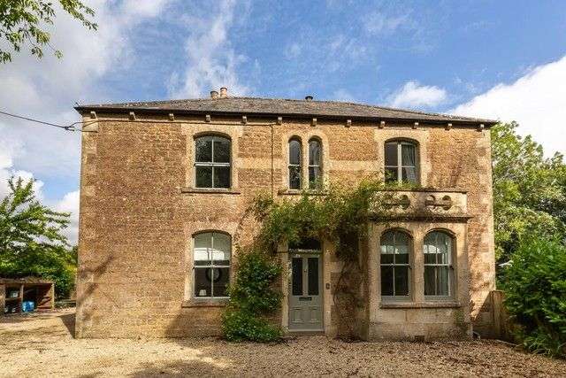 Vallis Oak Villa exterior