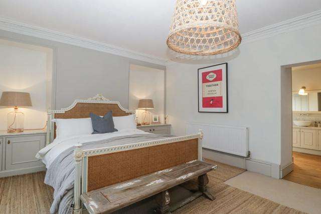 Cotswold House (Ref. 1165507)